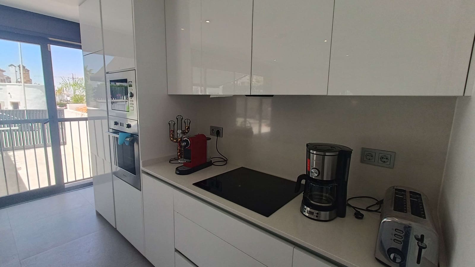 4 soverom Villa til salgs i Algorfa med svømmebasseng garasje - € 599 000 (Ref: 9880001)