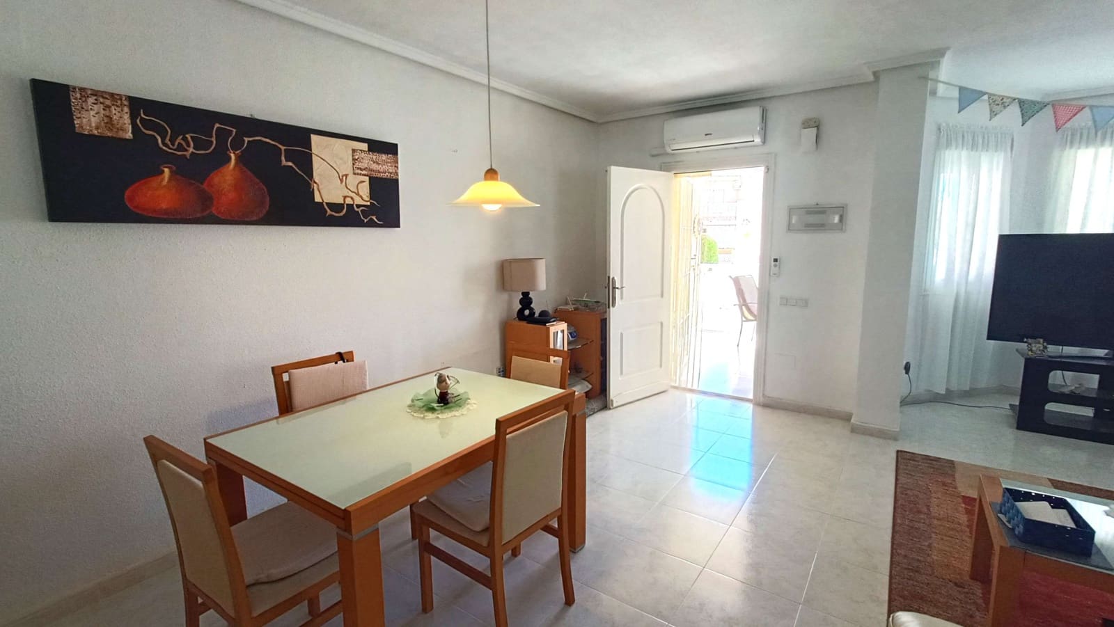 3 bedroom Townhouse for sale in Dona Pepa with pool - € 299,000 (Ref: 9889263)