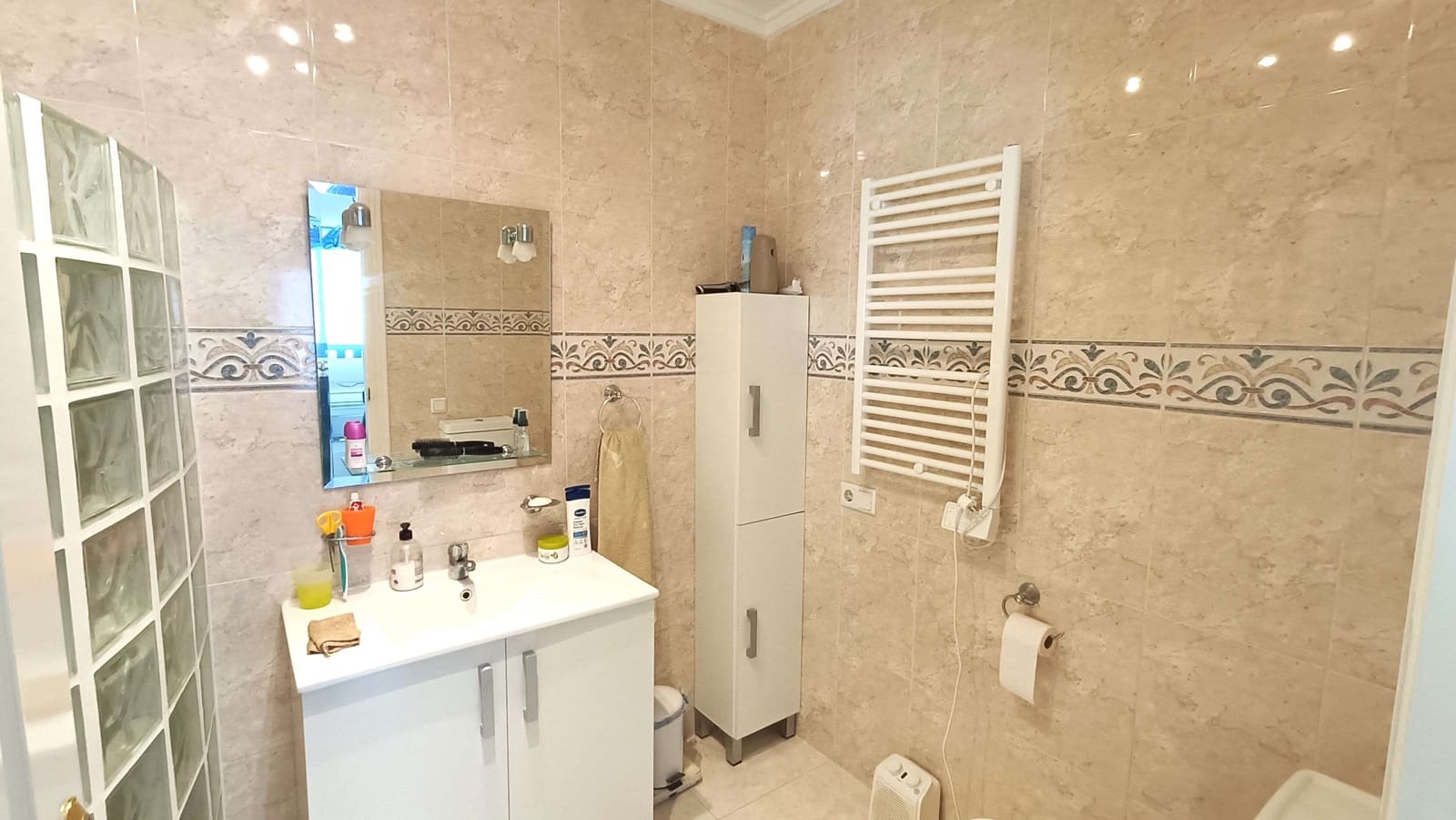 3 bedroom Townhouse for sale in Dona Pepa with pool - € 299,000 (Ref: 9889263)