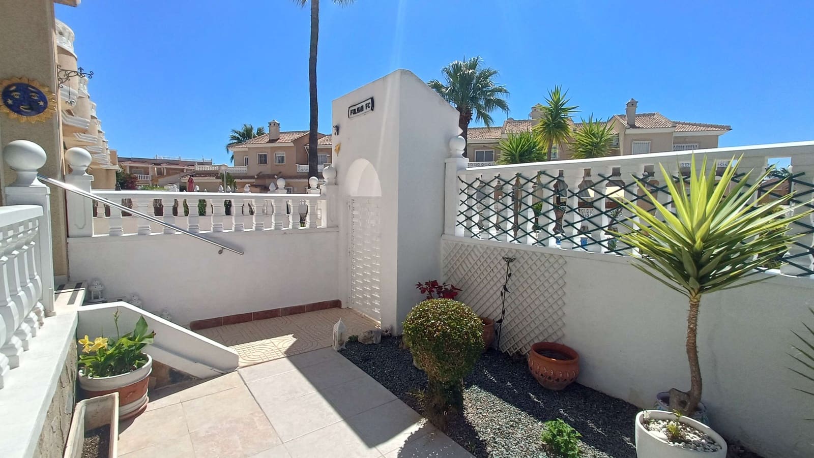 3 bedroom Townhouse for sale in Dona Pepa with pool - € 299,000 (Ref: 9889263)