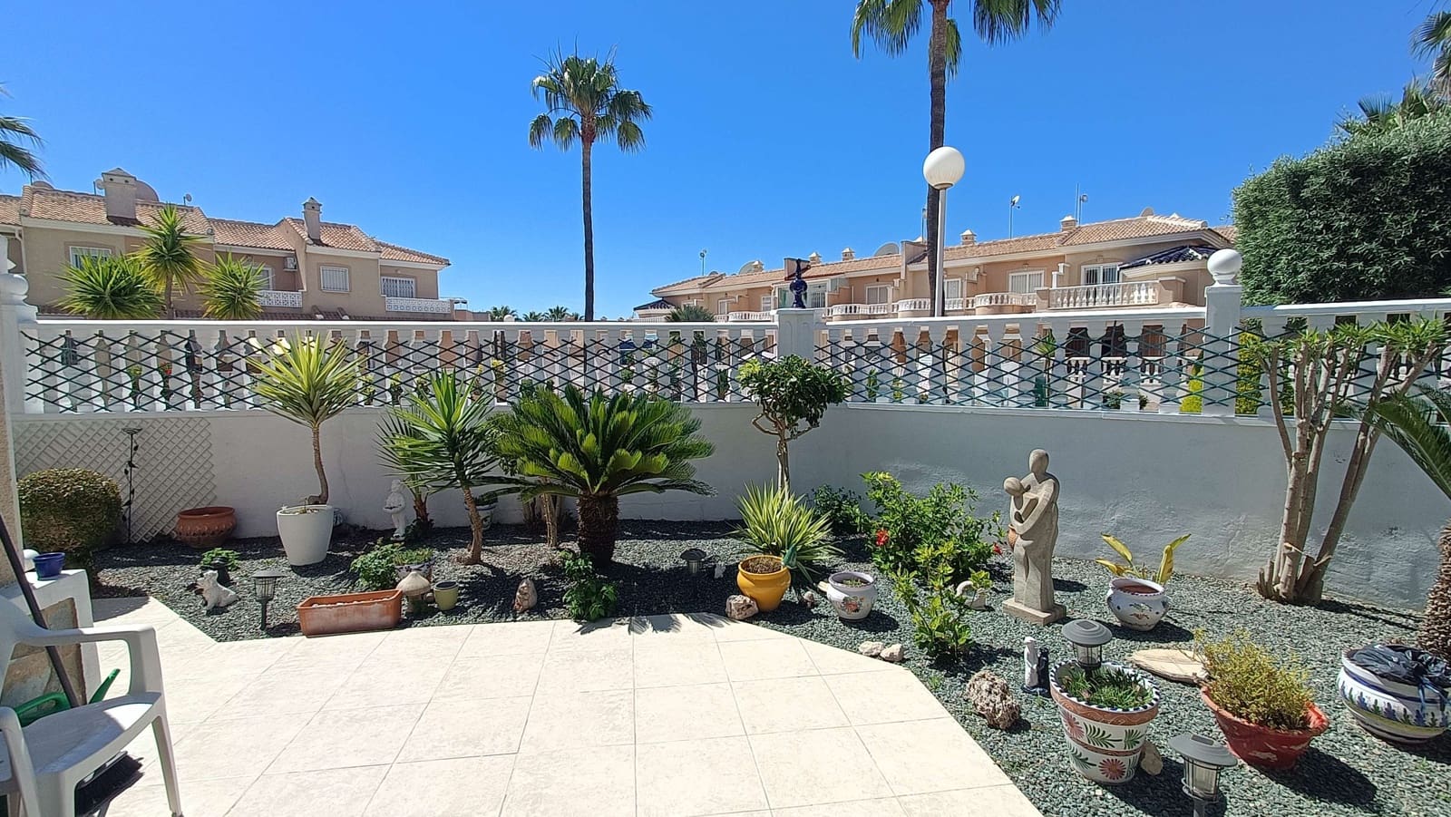 3 bedroom Townhouse for sale in Dona Pepa with pool - € 299,000 (Ref: 9889263)