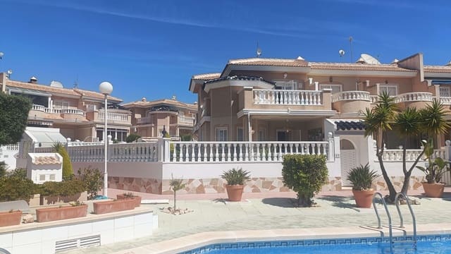 Casa de 3 habitaciones en Doña Pepa, Rojales en venta con piscina - 299.000 € (Ref: 9889263)