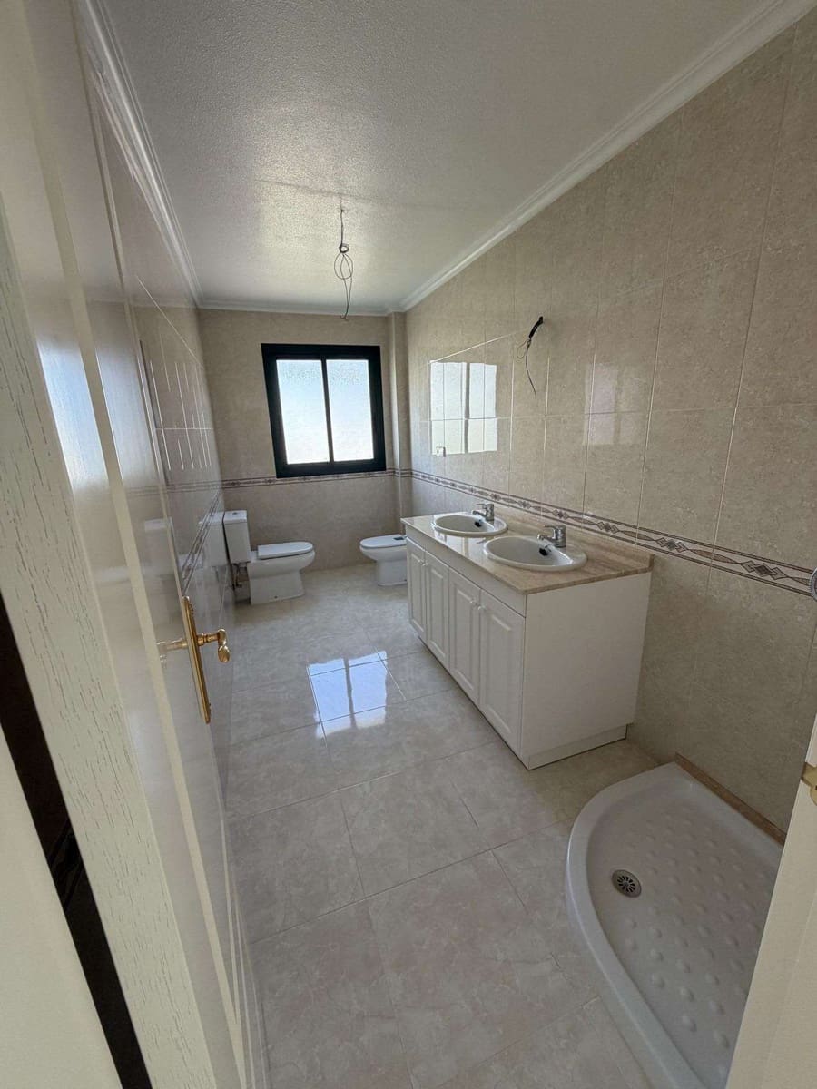 2 soverom Leilighet til salgs i Campoamor med svømmebasseng garasje - € 298 900 (Ref: 9909733)