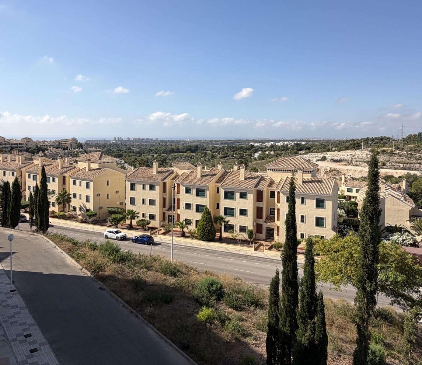 2 soverom Leilighet til salgs i Campoamor med svømmebasseng garasje - € 298 900 (Ref: 9909733)