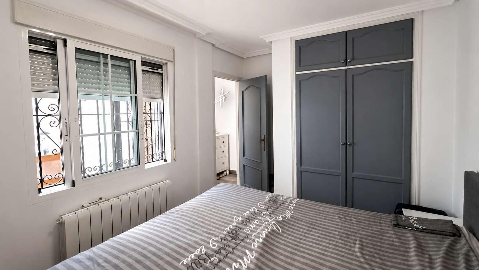 2 chambre Villa/Maison Mitoyenne à vendre à Villamartin avec piscine garage - 269 000 € (Ref: 9911831)