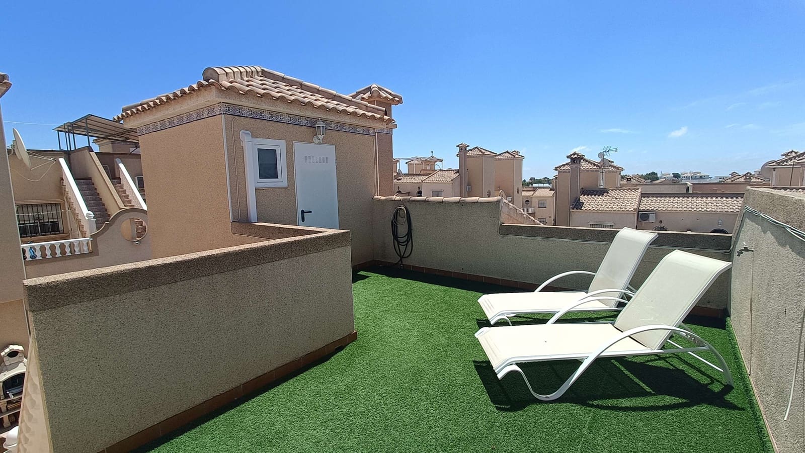 2 chambre Villa/Maison Mitoyenne à vendre à Villamartin avec piscine garage - 269 000 € (Ref: 9911831)