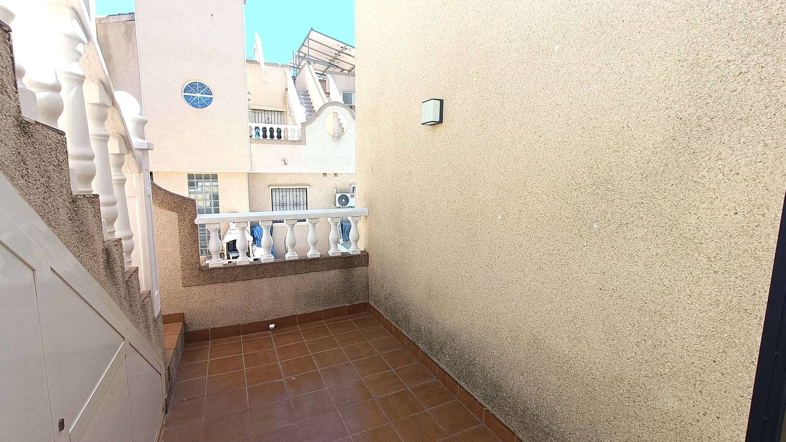 2 chambre Villa/Maison Mitoyenne à vendre à Villamartin avec piscine garage - 269 000 € (Ref: 9911831)