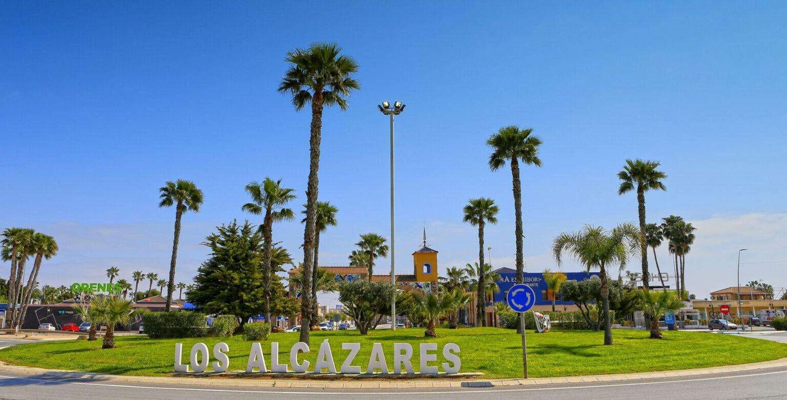 3 slaapkamer Villa te koop in Los Alcazares met zwembad garage - € 739.900 (Ref: 9921149)