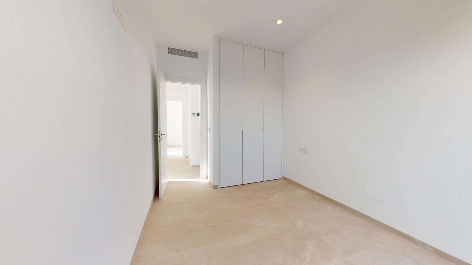3 slaapkamer Villa te koop in Los Alcazares met zwembad garage - € 739.900 (Ref: 9921149)