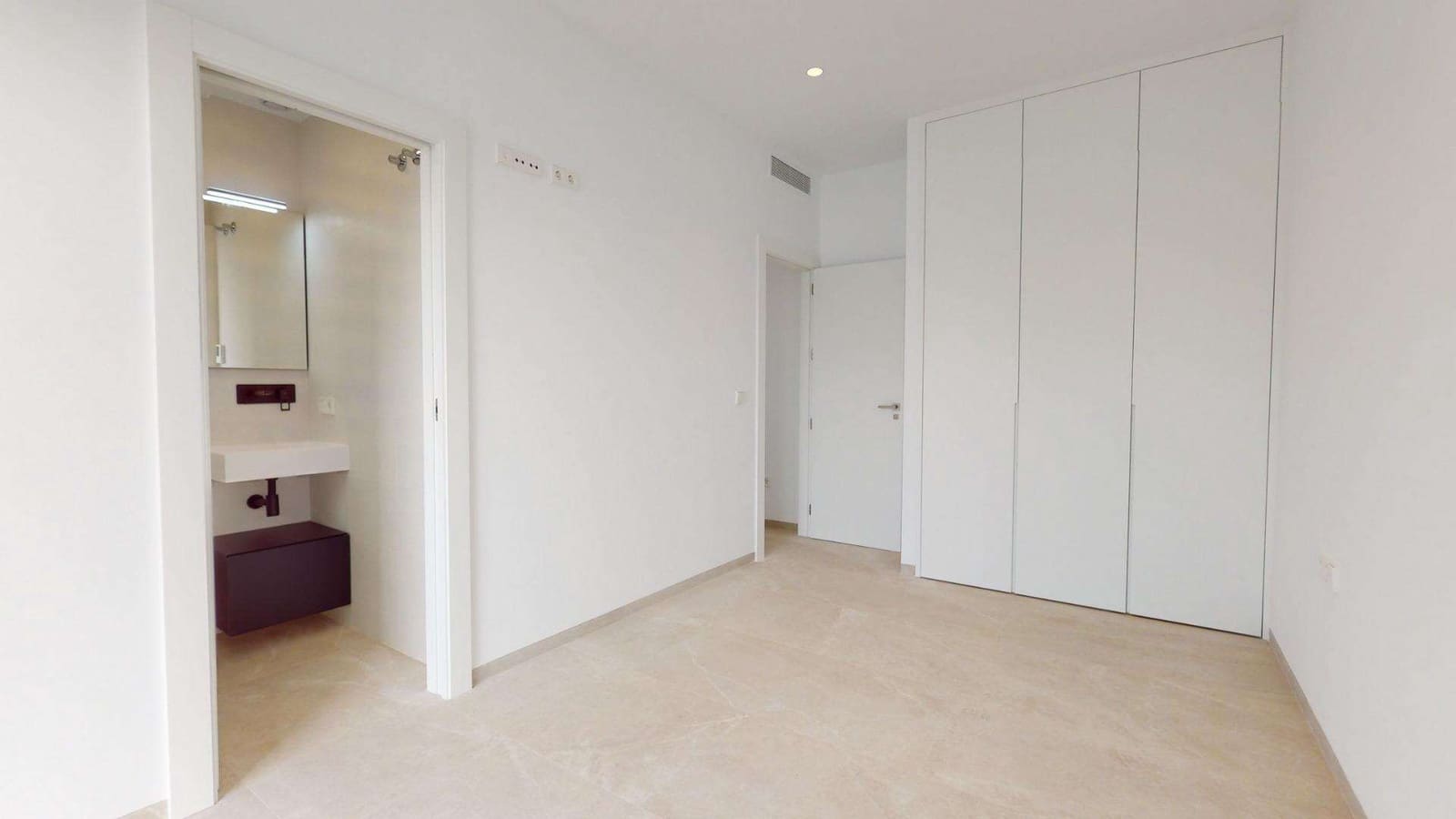 3 slaapkamer Villa te koop in Los Alcazares met zwembad garage - € 739.900 (Ref: 9921149)