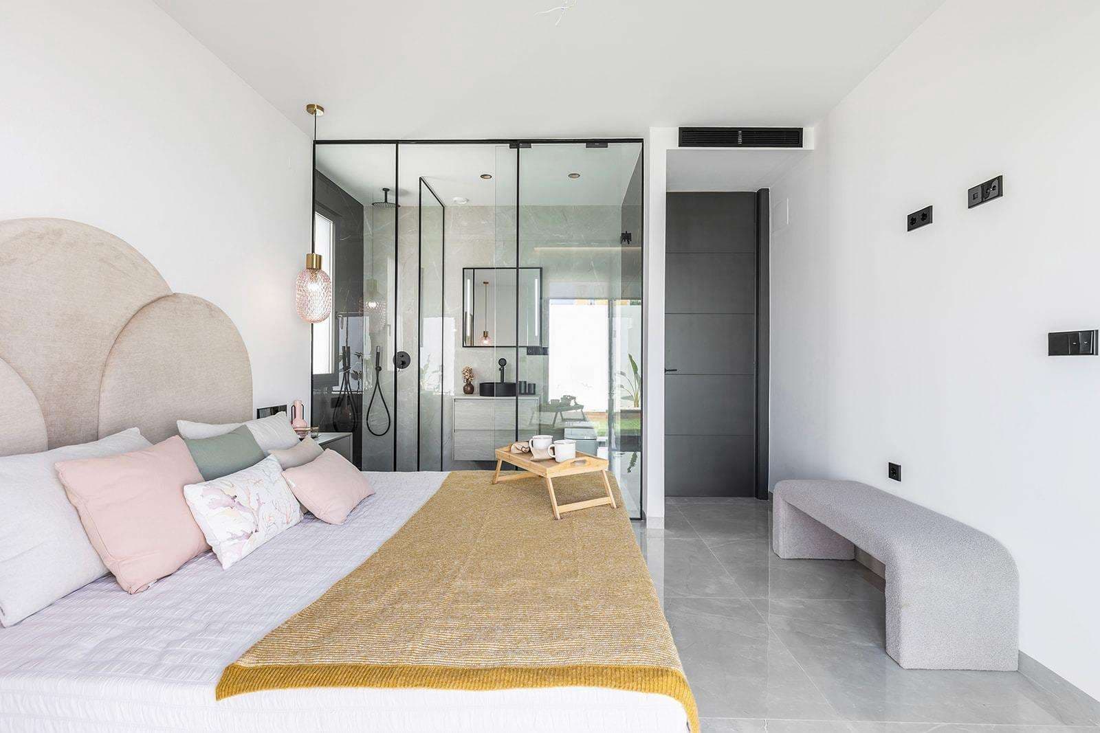 3 chambre Villa/Maison à vendre à Torrevieja avec piscine garage - 700 000 € (Ref: 9921151)