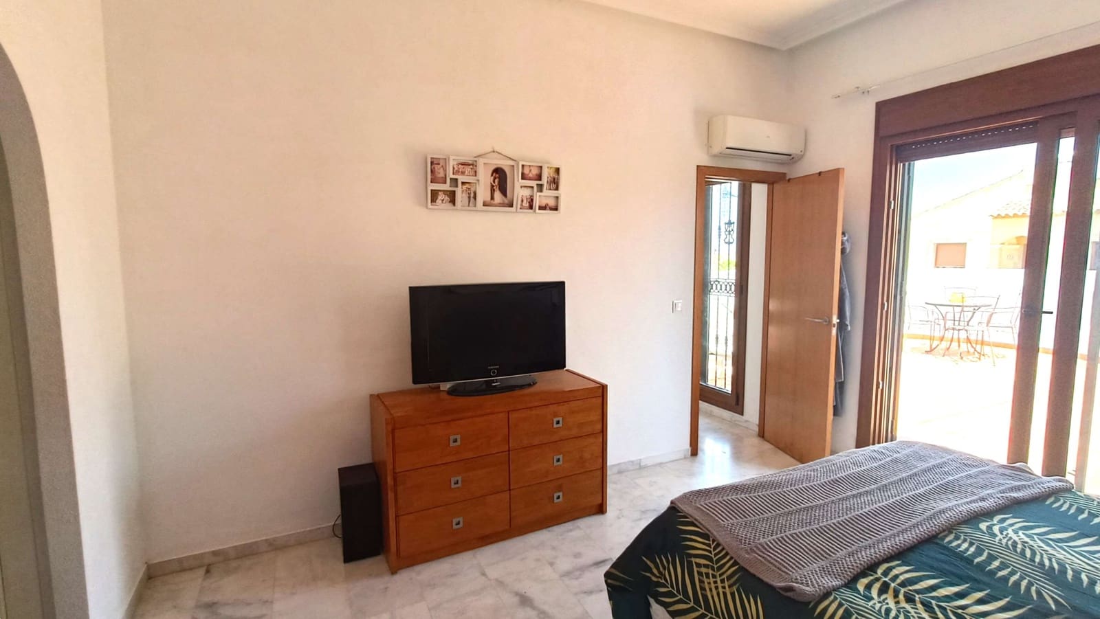 3 bedroom Semi-detached Villa for sale in Algorfa with pool garage - € 449,950 (Ref: 9925084)