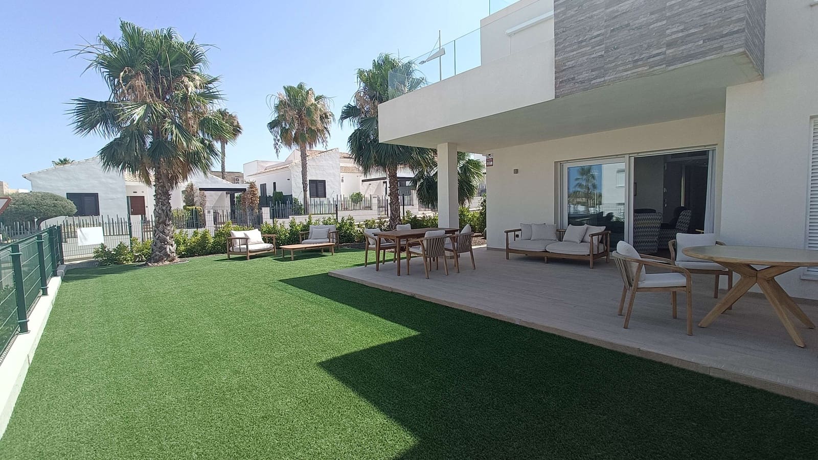 2 slaapkamer Appartement te koop in Algorfa met zwembad garage - € 314.995 (Ref: 9935110)