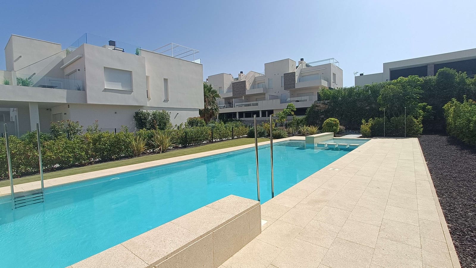 2 slaapkamer Appartement te koop in Algorfa met zwembad garage - € 314.995 (Ref: 9935110)