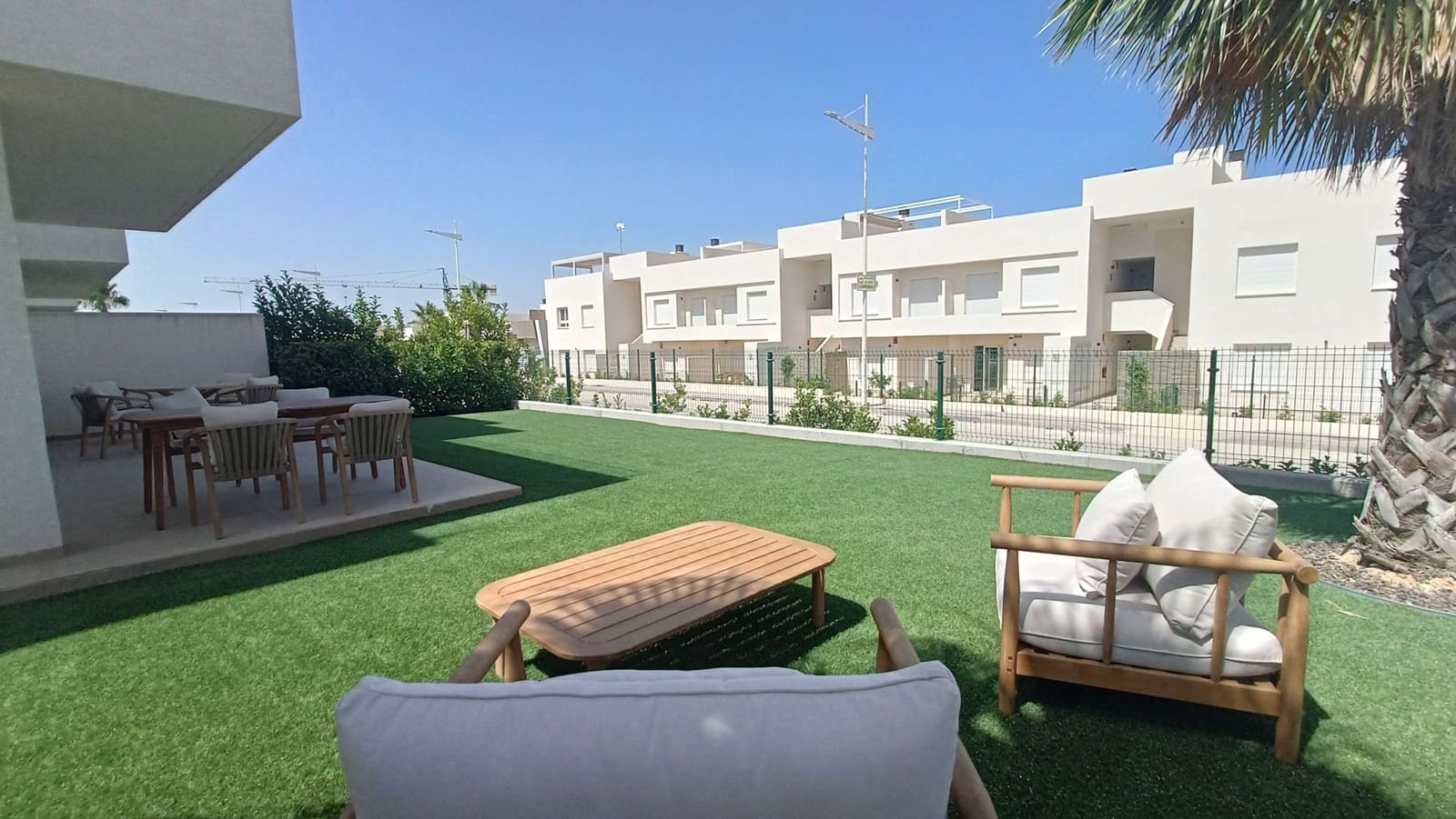 2 slaapkamer Appartement te koop in Algorfa met zwembad garage - € 314.995 (Ref: 9935110)