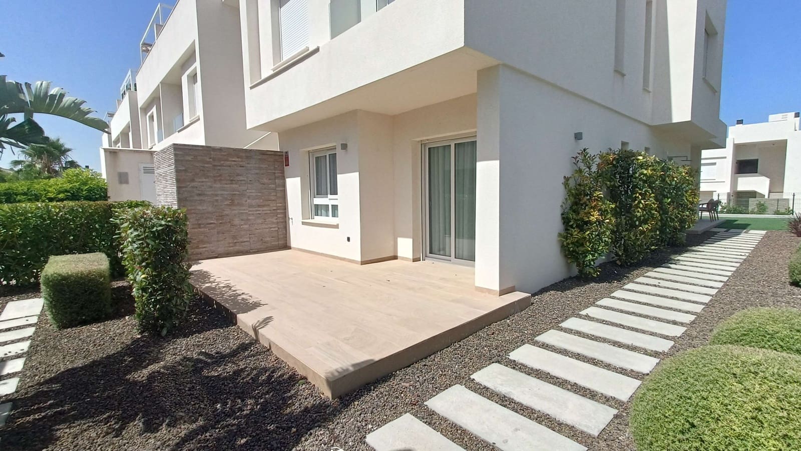2 slaapkamer Appartement te koop in Algorfa met zwembad garage - € 314.995 (Ref: 9935110)