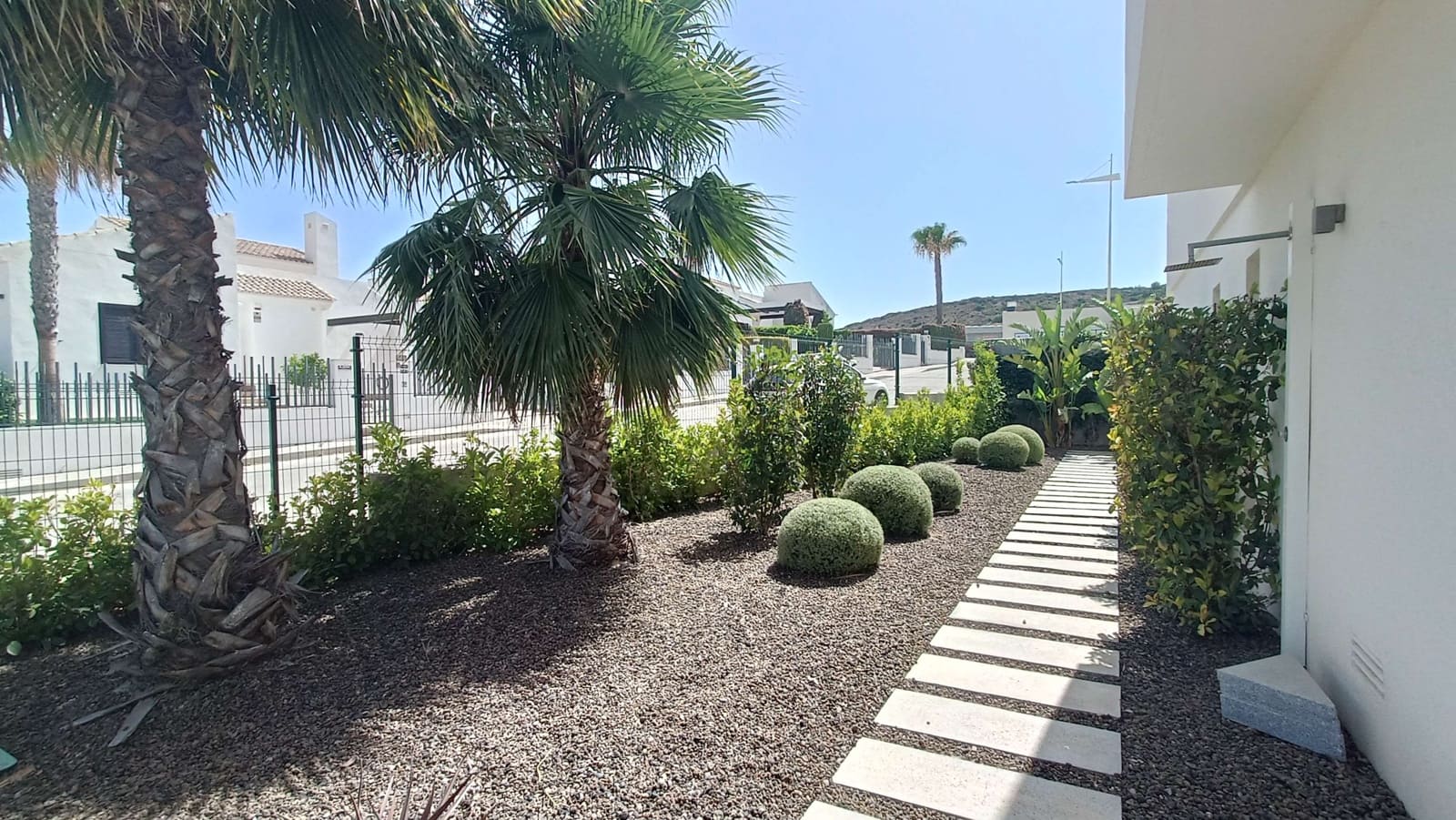 2 slaapkamer Appartement te koop in Algorfa met zwembad garage - € 314.995 (Ref: 9935110)
