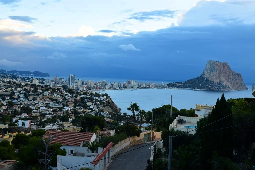 Chalet de 4 habitaciones en Calpe / Calp en venta con piscina garaje - 450.000 € (Ref: 9458411)