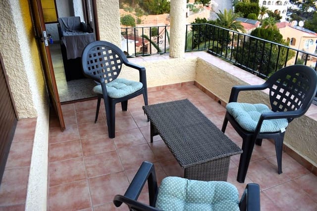 Chalet de 4 habitaciones en Maryvilla, Calpe / Calp en venta con piscina garaje - 450.000 € (Ref: 9458411)
