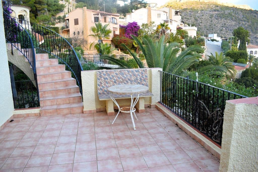 Chalet de 4 habitaciones en Calpe / Calp en venta con piscina garaje - 450.000 € (Ref: 9458411)