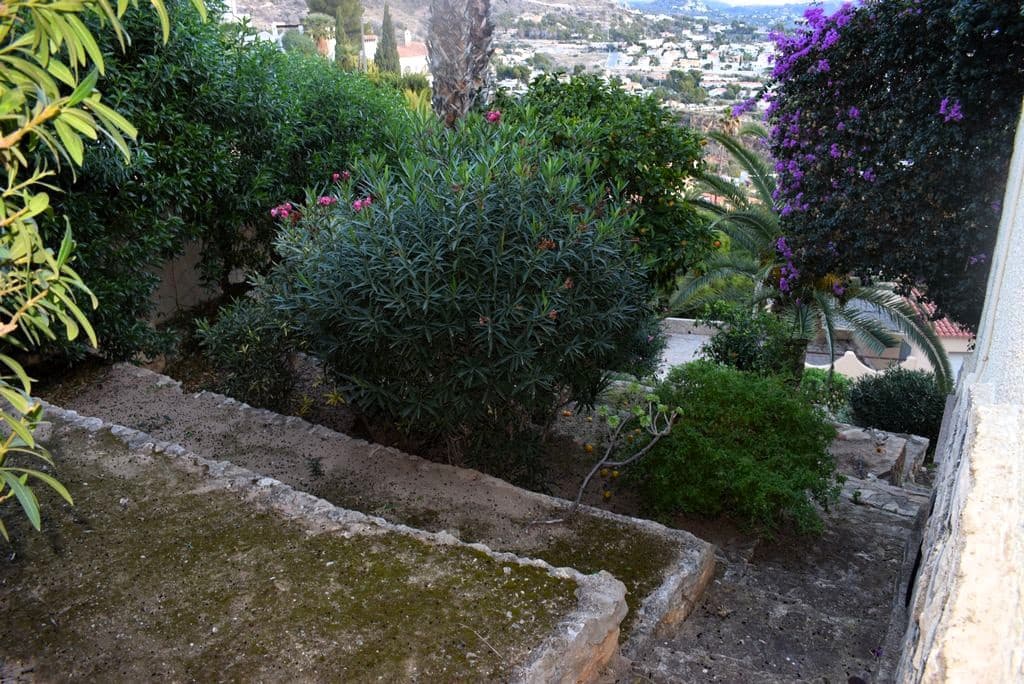 Chalet de 4 habitaciones en Calpe / Calp en venta con piscina garaje - 450.000 € (Ref: 9458411)