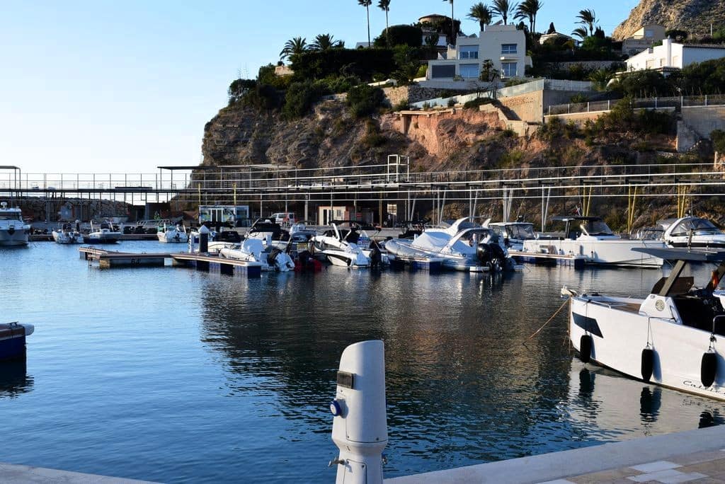 Chalet de 4 habitaciones en Calpe / Calp en venta con piscina garaje - 450.000 € (Ref: 9458411)