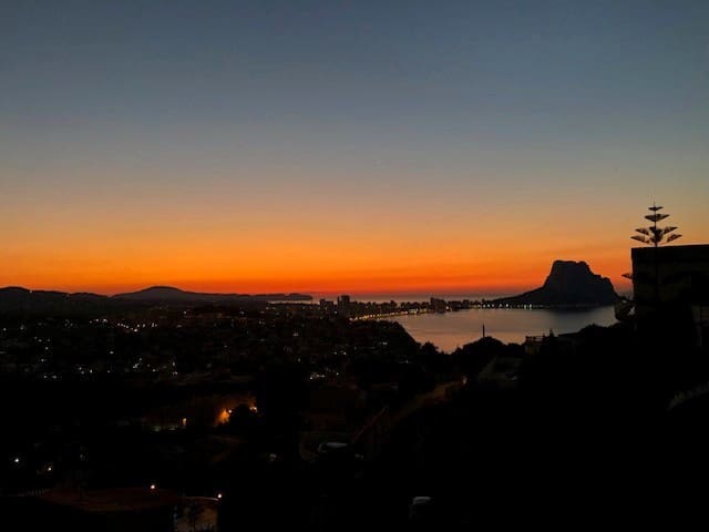 4 bedroom Villa for sale in Calpe / Calp with pool garage - € 450,000 (Ref: 9458411)