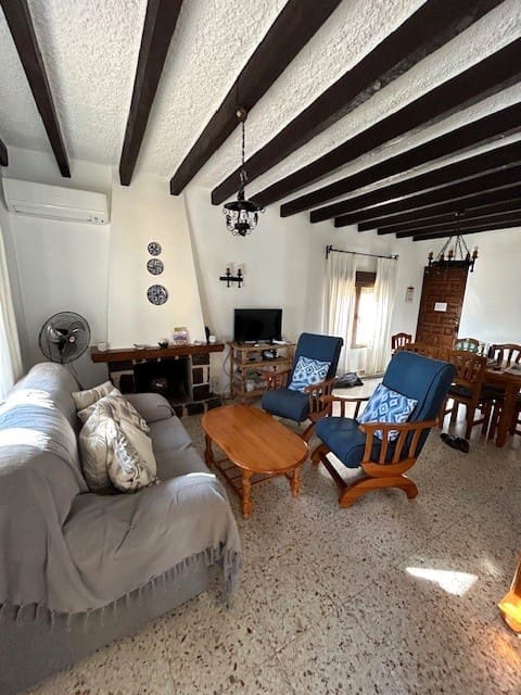 4 bedroom Villa for sale in Calpe / Calp with pool garage - € 450,000 (Ref: 9458411)