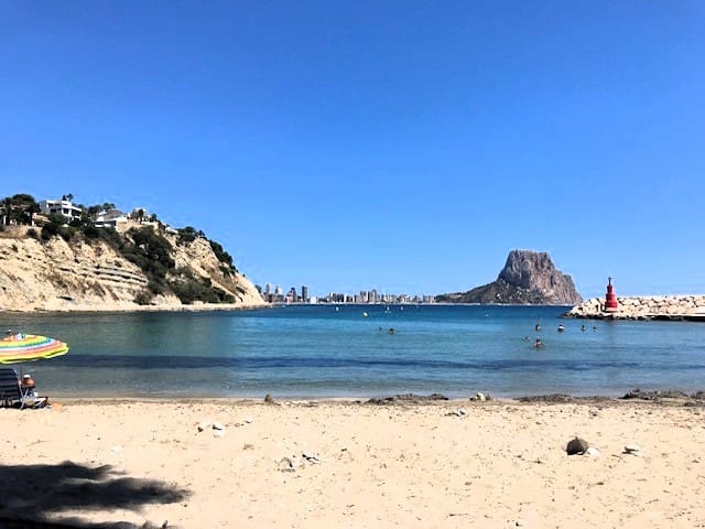 4 bedroom Villa for sale in Calpe / Calp with pool garage - € 450,000 (Ref: 9458411)