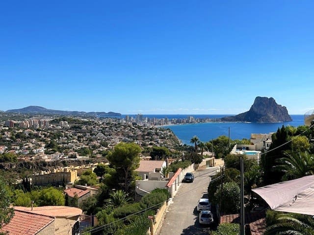 4 bedroom Villa for sale in Calpe / Calp with pool garage - € 450,000 (Ref: 9458411)