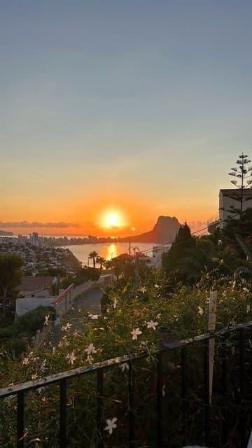 4 bedroom Villa for sale in Calpe / Calp with pool garage - € 450,000 (Ref: 9458411)