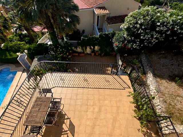 4 slaapkamer Villa te koop in Maryvilla, Calpe / Calp met zwembad garage - € 649.000 (Ref: 9919054)