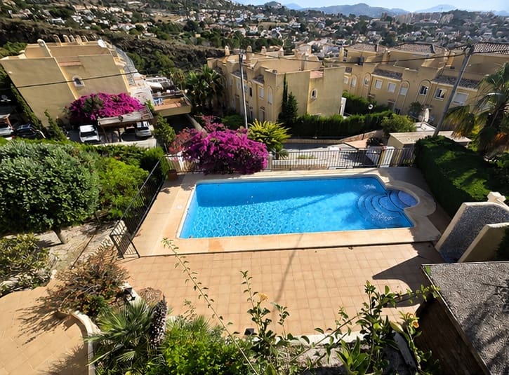4 slaapkamer Villa te koop in Calpe / Calp met zwembad garage - € 649.000 (Ref: 9919054)