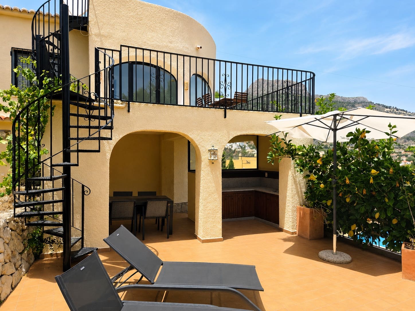 4 slaapkamer Villa te koop in Calpe / Calp met zwembad garage - € 649.000 (Ref: 9919054)
