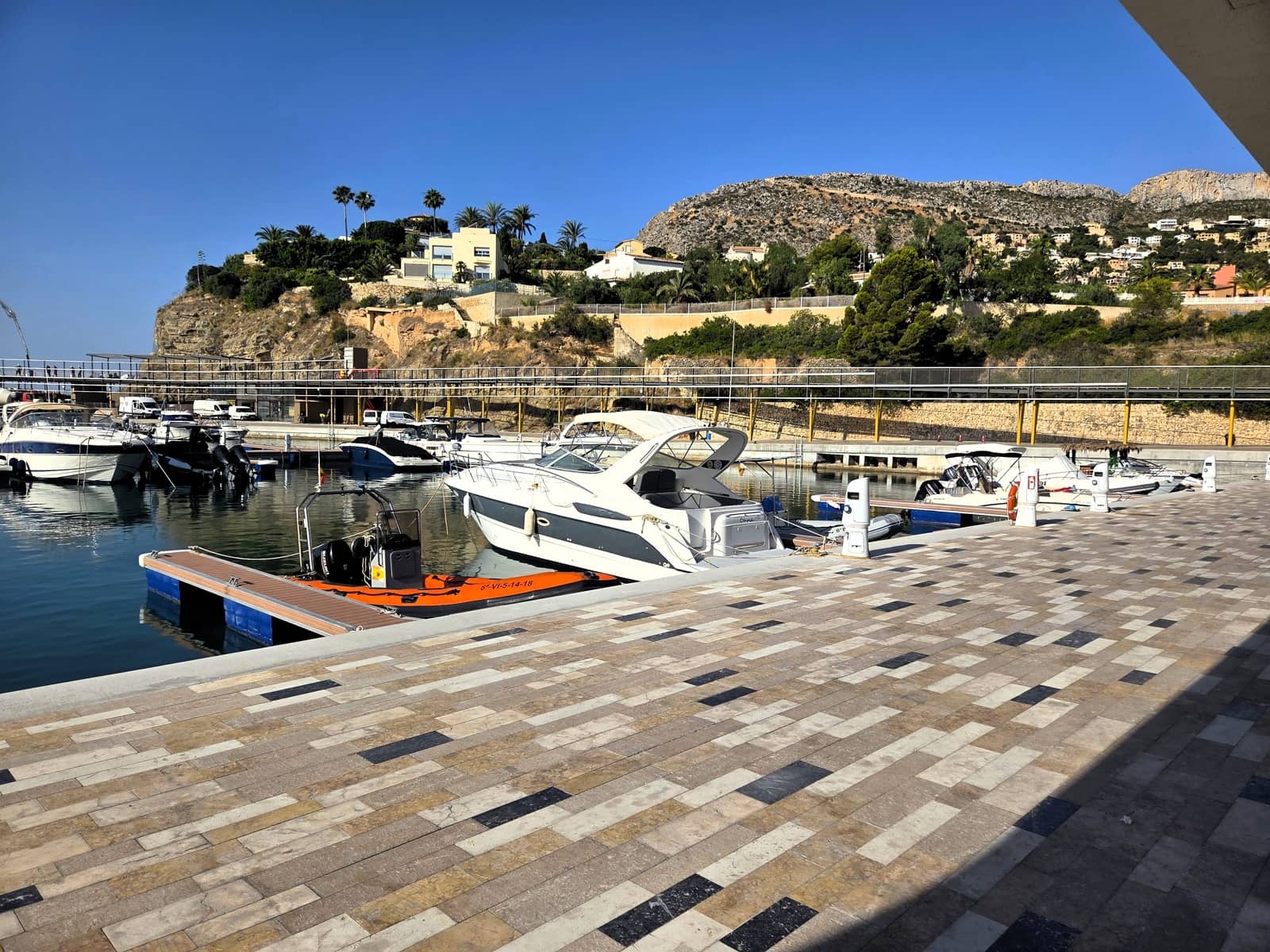 4 soveværelse Villa til salg i Calpe / Calp med swimmingpool garage - € 649.000 (Ref: 9919054)