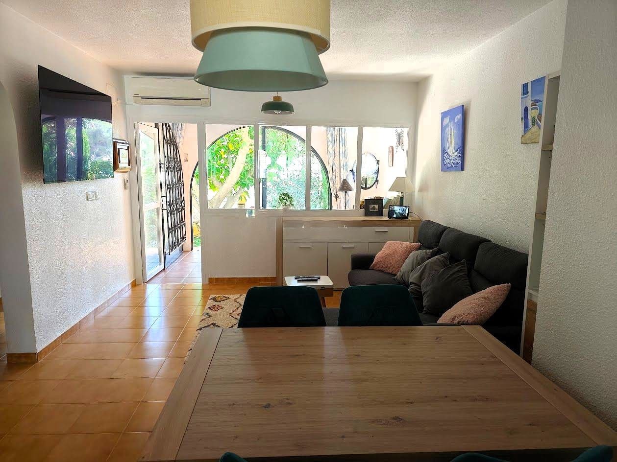 3 quarto Bungalow para venda em Calpe / Calp com piscina garagem - 385 000 € (Ref: 9987181)