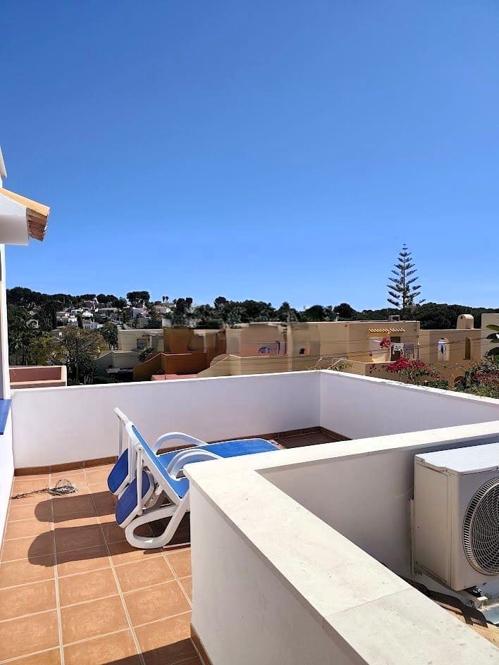 3 quarto Bungalow para venda em Calpe / Calp com piscina garagem - 385 000 € (Ref: 9987181)