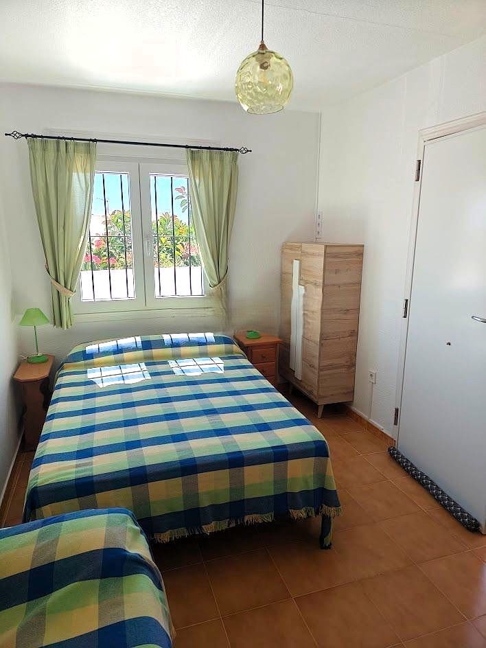 3 quarto Bungalow para venda em Calpe / Calp com piscina garagem - 385 000 € (Ref: 9987181)