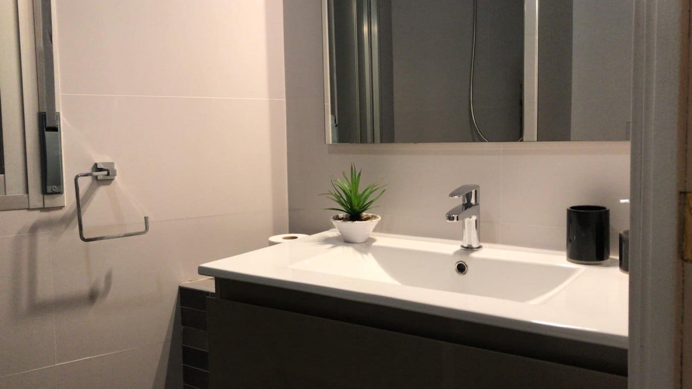 3 slaapkamer Flat te huur in Elche / Elx met garage - € 850 (Ref: 10006376)