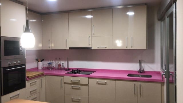 3 slaapkamer Flat te huur in Elche / Elx met garage - € 850 (Ref: 10006376)
