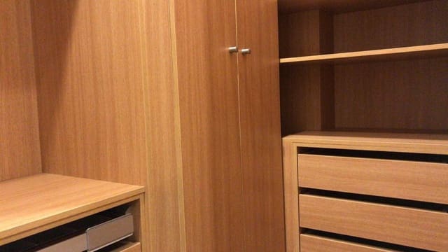 3 slaapkamer Flat te huur in Elche / Elx met garage - € 850 (Ref: 10006376)
