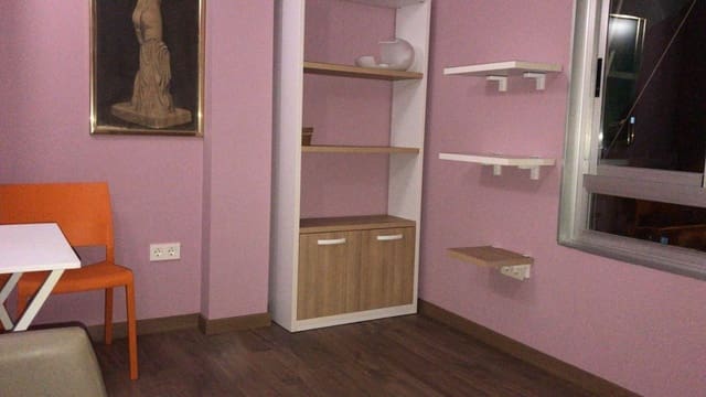 3 slaapkamer Flat te huur in Elche / Elx met garage - € 850 (Ref: 10006376)