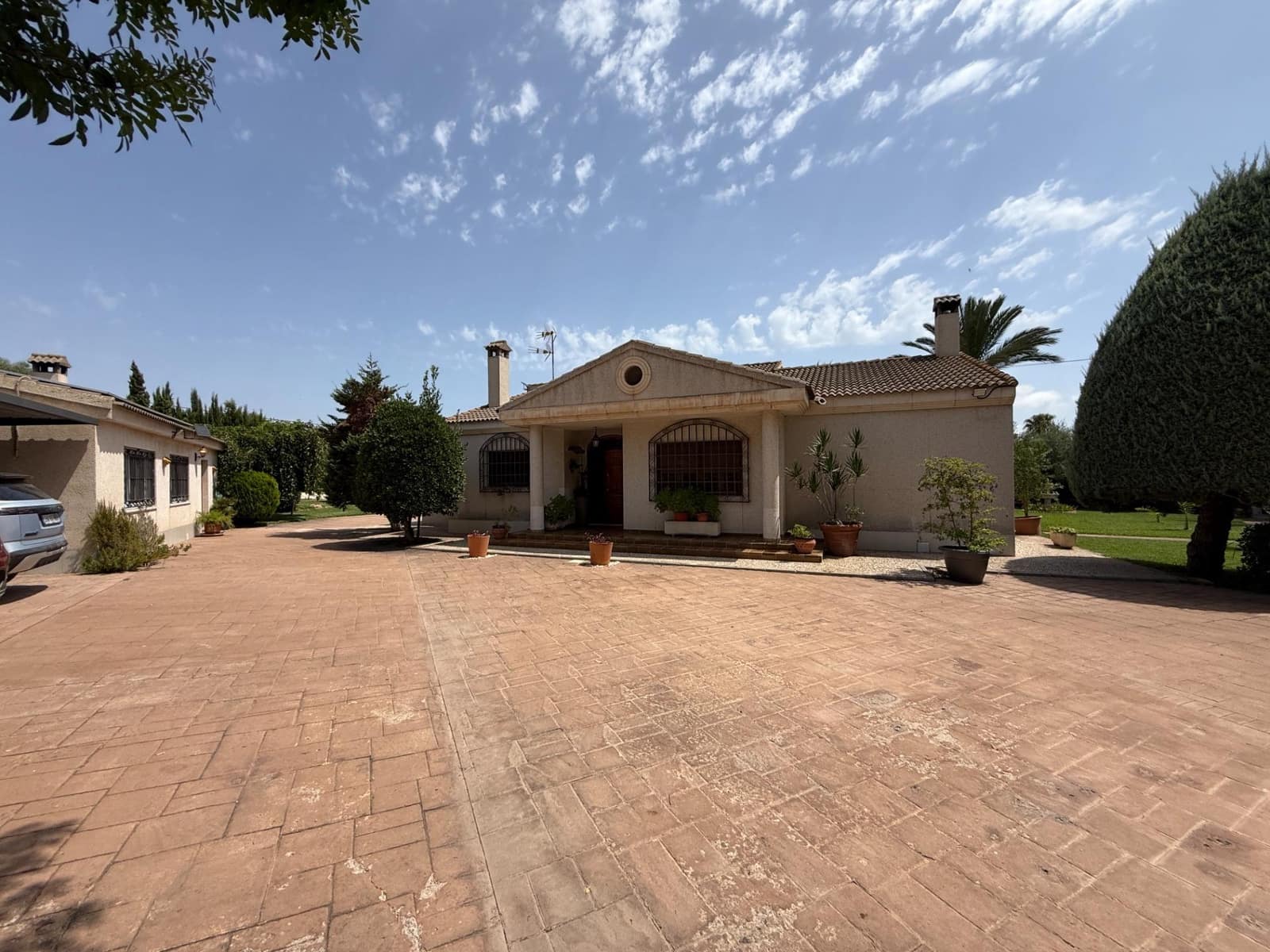 Chalet de 4 habitaciones en Valverde en alquiler con piscina garaje - 4.500 € (Ref: 10024297)