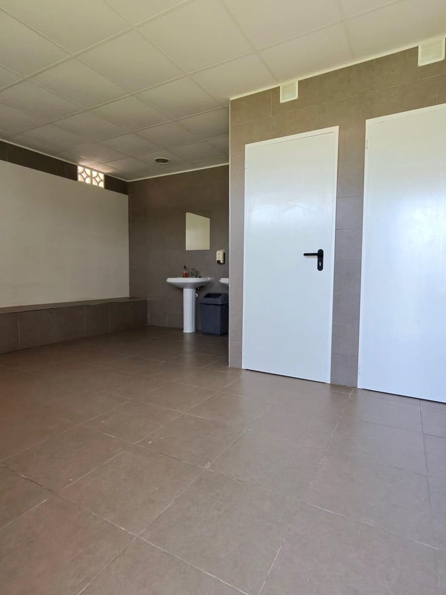 Chalet de 4 habitaciones en Valverde en alquiler con piscina garaje - 4.500 € (Ref: 10024297)