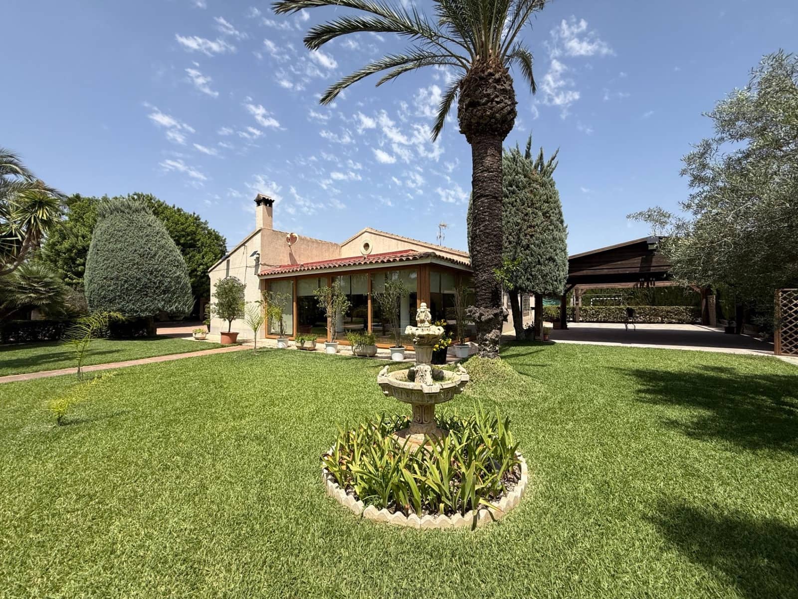 Chalet de 4 habitaciones en Valverde en alquiler con piscina garaje - 4.500 € (Ref: 10024297)