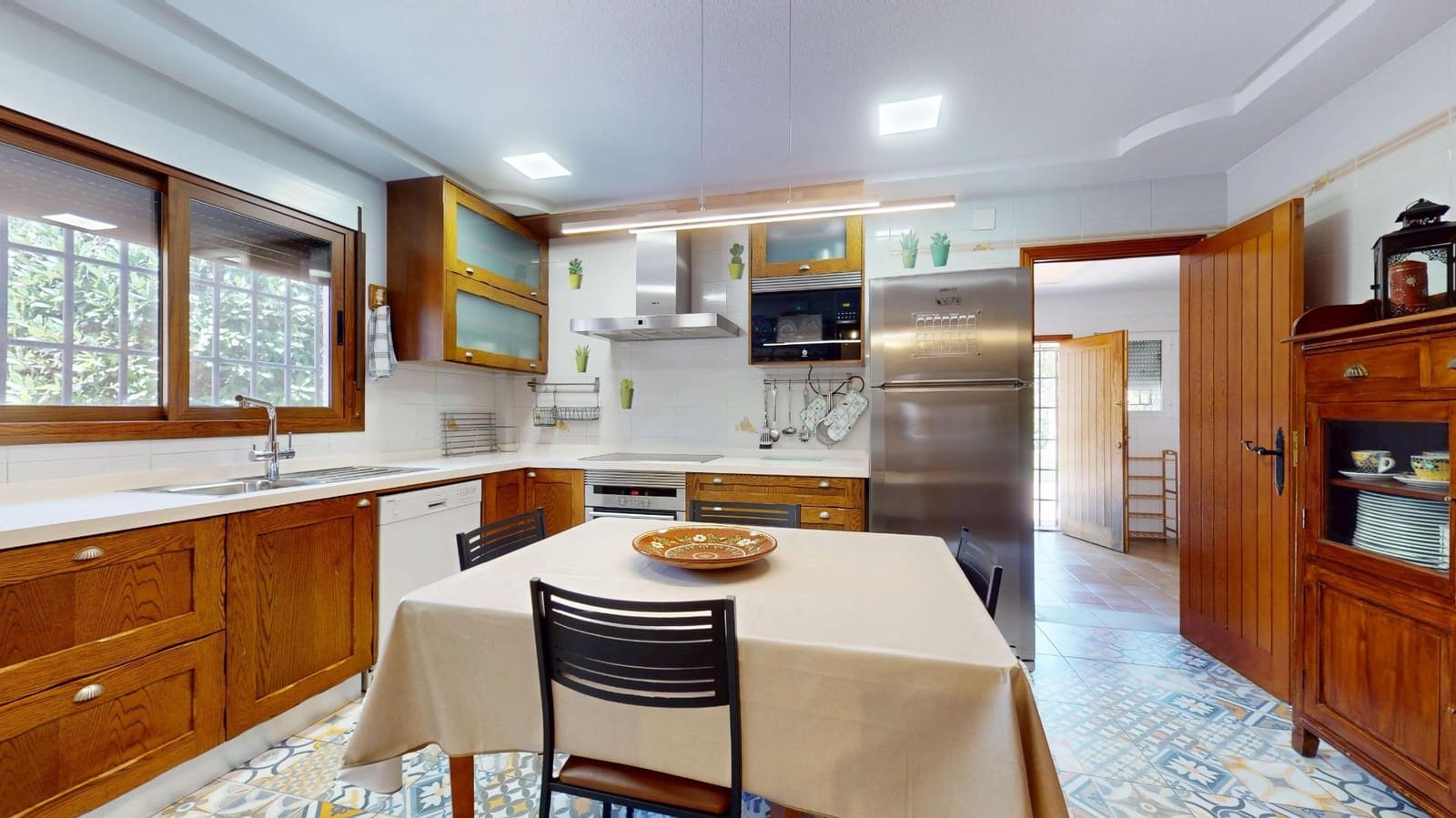 Chalet de 4 habitaciones en Valverde en alquiler con piscina garaje - 4.500 € (Ref: 10024297)