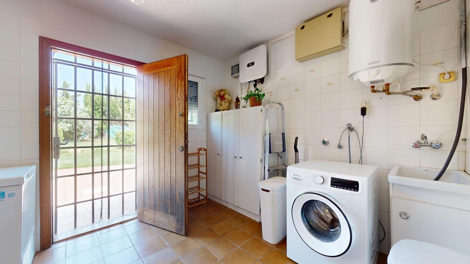 Chalet de 4 habitaciones en Valverde en alquiler con piscina garaje - 4.500 € (Ref: 10024297)