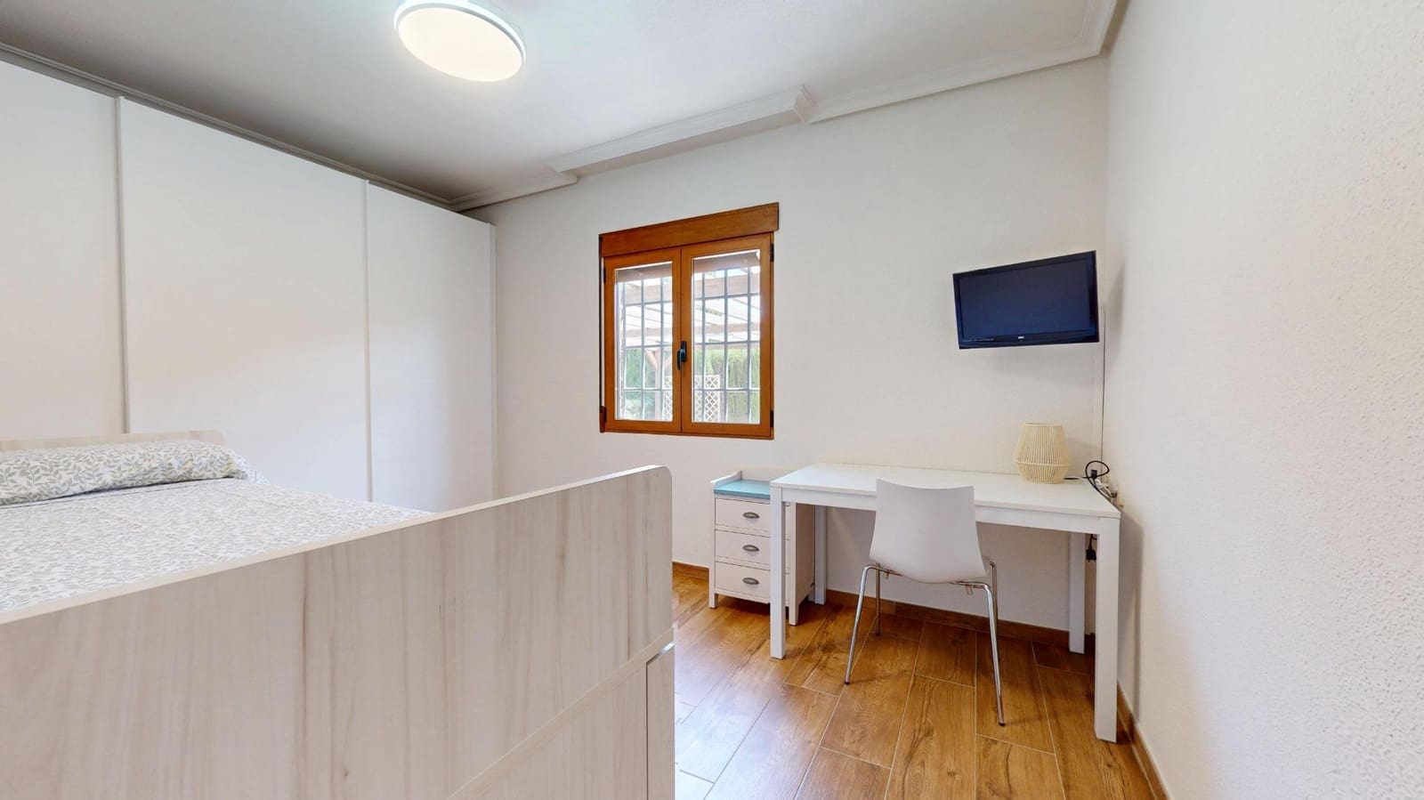 Chalet de 4 habitaciones en Valverde en alquiler con piscina garaje - 4.500 € (Ref: 10024297)