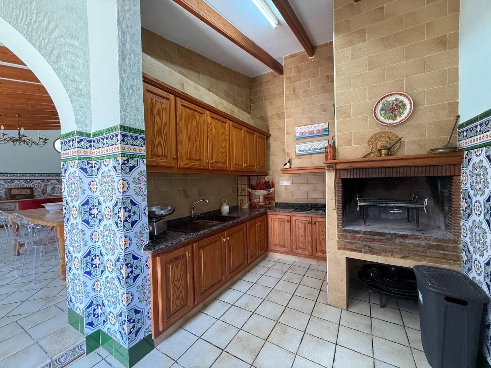 Chalet de 4 habitaciones en Valverde en alquiler con piscina garaje - 4.500 € (Ref: 10024297)