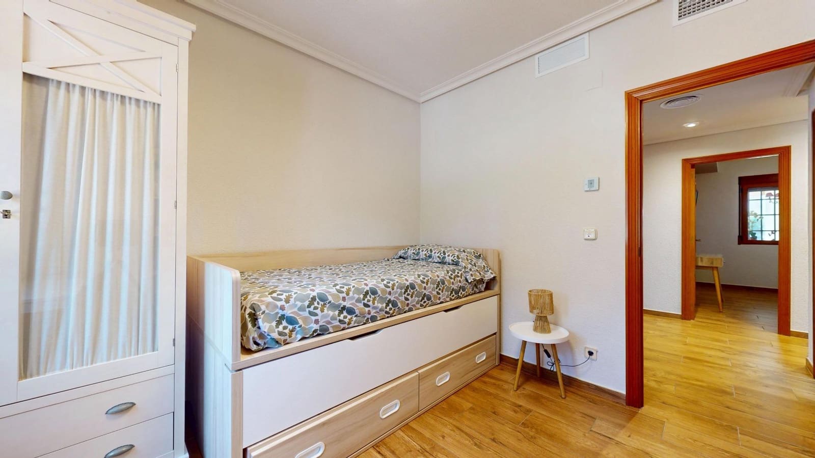 Chalet de 4 habitaciones en Valverde en alquiler con piscina garaje - 4.500 € (Ref: 10024297)